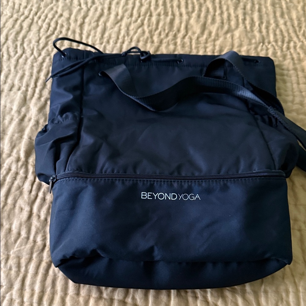 Beyond Yoga  Black Backpack/ Tote Bag